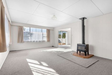 Photo of property in 39 Nevada Drive, Merrilands, New Plymouth, 4312