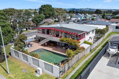 Photo of property in 15 Hawea Street, Mount Maunganui, 3116