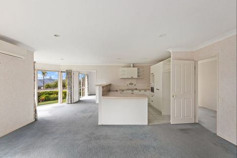 Photo of property in 61 Kath Hopper Drive, Orewa, 0931