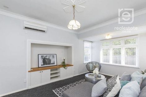 Photo of property in 42 Alfred Street, Roslyn, Palmerston North, 4414