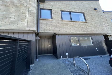Photo of property in 10/28 Westgate Drive, Westgate, Auckland, 0614