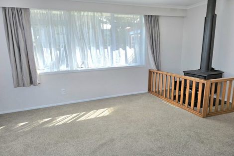 Photo of property in 5 Holyoake Crescent, Avalon, Lower Hutt, 5011
