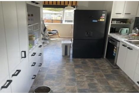 Photo of property in 4 Prestige Place, Maoribank, Upper Hutt, 5018