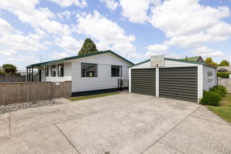 Photo of property in 16 Myrlene Place, Nawton, Hamilton, 3200