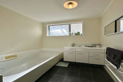 Photo of property in 11 Akron Grove, Totara Park, Upper Hutt, 5018