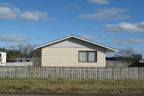 Photo of property in 22 Oaklea Avenue, Marton, 4710