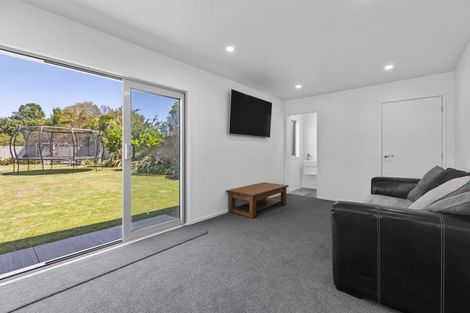 Photo of property in 518a Manutahi Road, Lepperton, New Plymouth, 4373