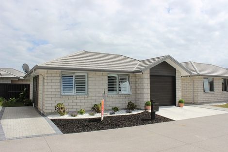 Photo of property in 12 Lance Way, Papamoa, 3118