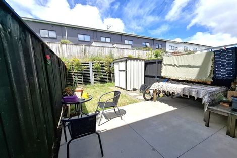 Photo of property in 23c O'meara Street, Swanson, Auckland, 0614
