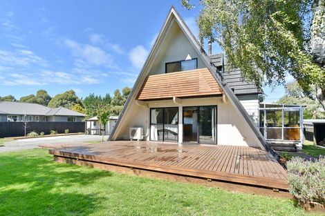 Photo of property in 33 Heyders Road, Spencerville, Christchurch, 8083
