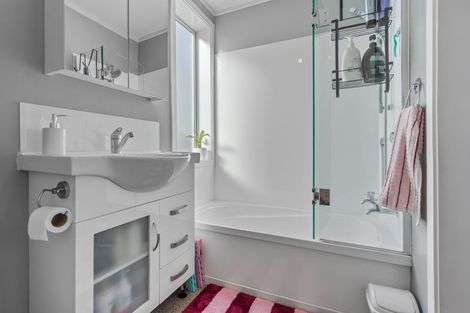 Photo of property in 52 Melbourne Street, South Dunedin, Dunedin, 9012