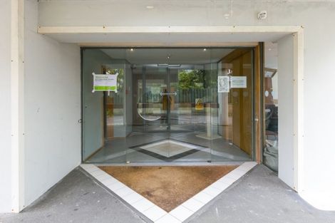 Photo of property in Hobson Court Flats, 76/70 Hobson Street, Thorndon, Wellington, 6011