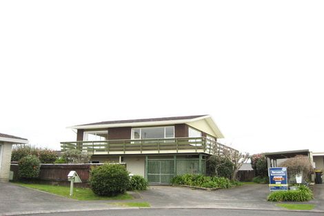 Photo of property in 23 Kellyville Heights, Merrilands, New Plymouth, 4312