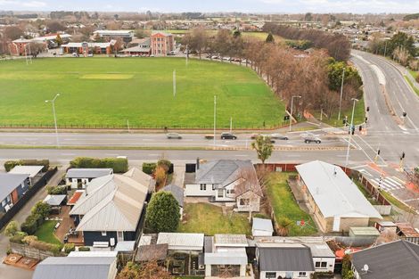 Photo of property in 193 Main North Road, Redwood, Christchurch, 8051