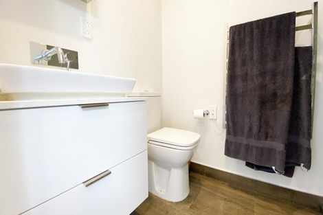 Photo of property in 9/83 Hinemoa Street, Birkenhead, Auckland, 0626