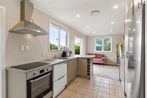 Photo of property in 4b Lancaster Road, Beach Haven, Auckland, 0626