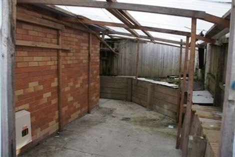 Photo of property in 13a Karaka Street, New Lynn, Auckland, 0600