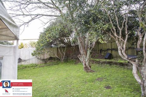 Photo of property in 2/9 Miraka Place, Birkenhead, Auckland, 0626
