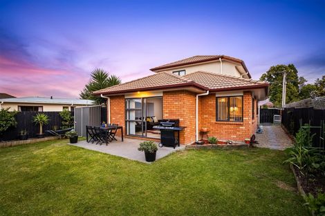 Photo of property in 49 Sturges Road, Henderson, Auckland, 0612