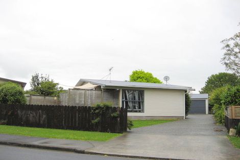 Photo of property in 64 Chichester Drive, Rosehill, Papakura, 2113