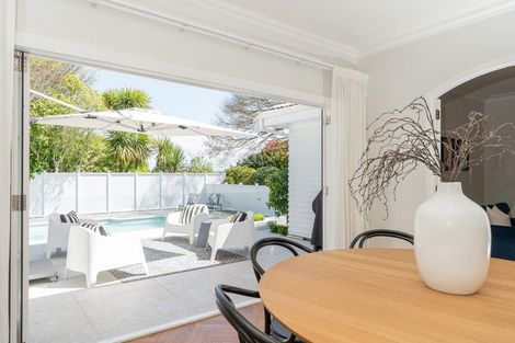 Photo of property in 10 Woodstock Road, Fairfield, Hamilton, 3214