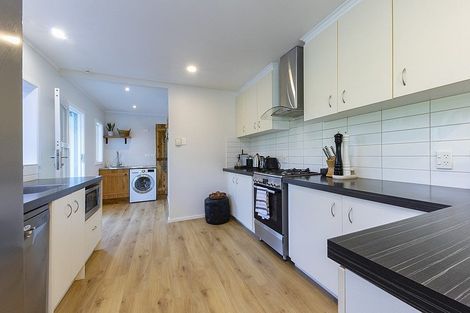 Photo of property in 4 Bethells Road, Waitakere, Auckland, 0816