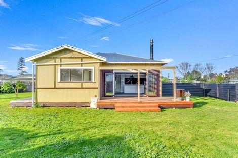 Photo of property in 5 Banks Street, Tolaga Bay, 4077