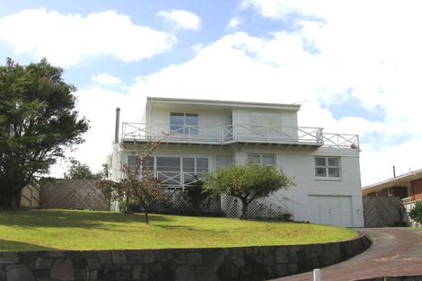 Photo of property in 11a Heathcote Road, Castor Bay, Auckland, 0620