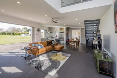 Photo of property in 24 Okarito Avenue, Levin, 5510