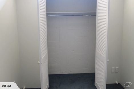 Photo of property in Endeavour Apartments, 13/125 Thorndon Quay, Pipitea, Wellington, 6011