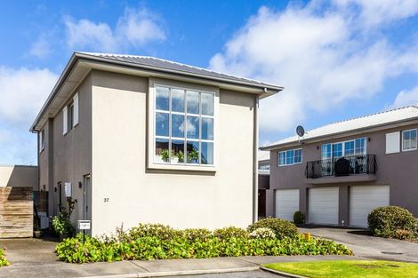 Photo of property in 33 Chateau Crescent, Rangatira Park, Taupo, 3330