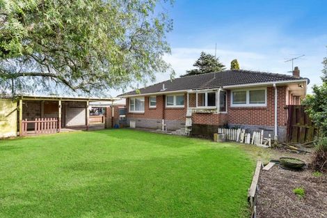 Photo of property in 12 Cross Street, Papakura, 2110