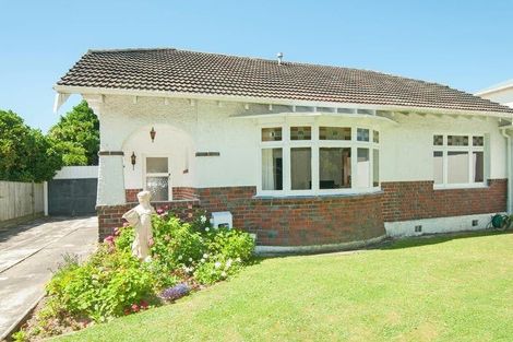 Photo of property in 24 Ludlam Crescent, Woburn, Lower Hutt, 5010