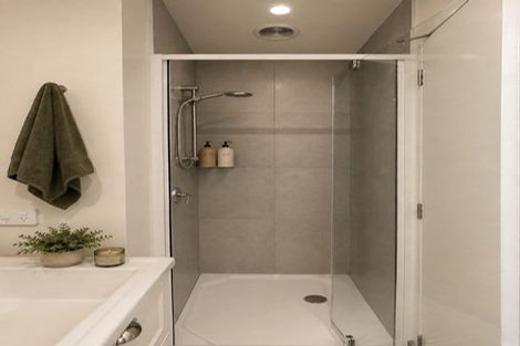 Photo of property in 4/12 Burke Street, Addington, Christchurch, 8024