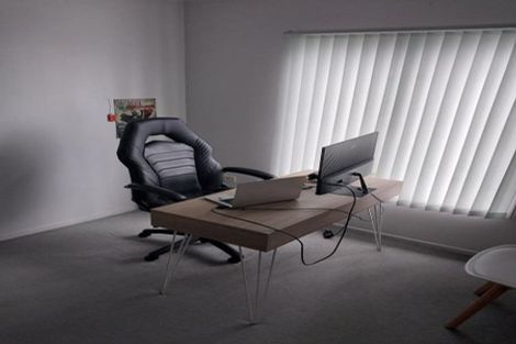 Photo of property in Tuscany Towers, 3/1 Ambrico Place, New Lynn, Auckland, 0600