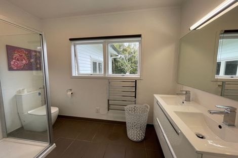Photo of property in 283 Old North Road, Kumeu, 0892