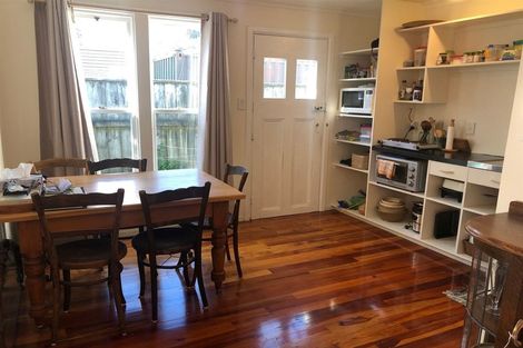 Photo of property in 24 Devon Street, Picton, 7220