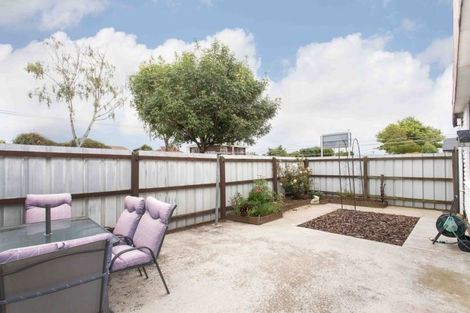 Photo of property in 1/172 Sawyers Arms Road, Bishopdale, Christchurch, 8053