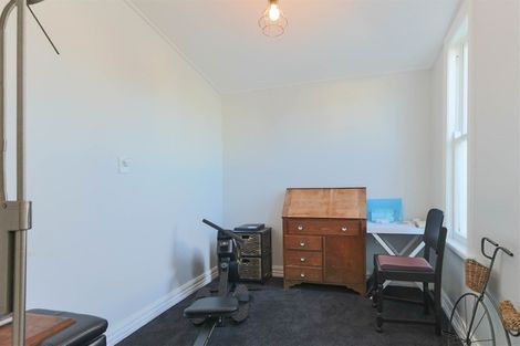 Photo of property in 17 Miro Street, Inglewood, 4330