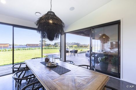 Photo of property in 15 Kotuku Road, Waiuku, 2682