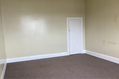 Photo of property in 82 Kelburn Parade, Kelburn, Wellington, 6012