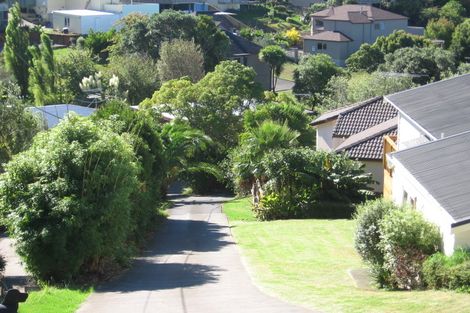 Photo of property in 1/661 Beach Road, Rothesay Bay, Auckland, 0630