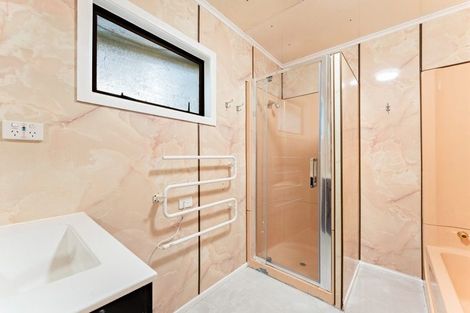 Photo of property in 65 Annett Road, Kumeu, 0891