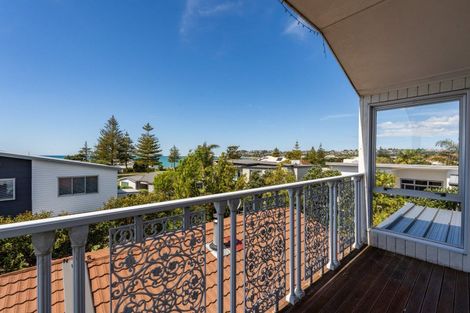 Photo of property in 49 Charles Street, Westshore, Napier, 4110