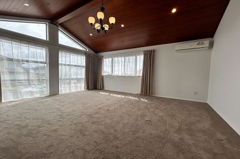 Photo of property in 10 Irongate Avenue, Ranui, Auckland, 0612