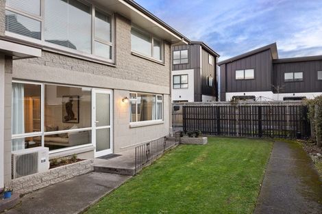 Photo of property in 2/121a Papanui Road, Merivale, Christchurch, 8014