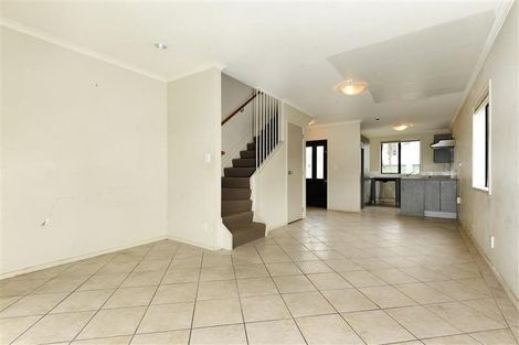 Photo of property in 56 Verdale Circle, Glen Eden, Auckland, 0602