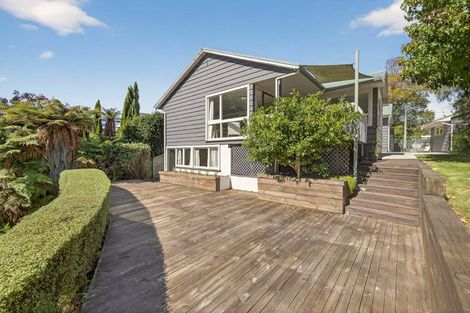 Photo of property in 19 Athol Terrace, Upper Riccarton, Christchurch, 8041
