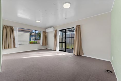 Photo of property in 9b Boundary Road, Opaheke, Papakura, 2113