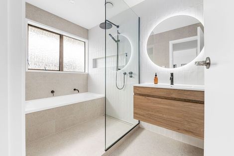 Photo of property in 16a Howden Road, Fairfield, Hamilton, 3214